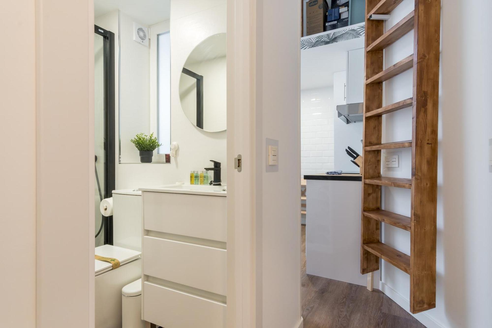 Modern And Cozy- 1 Bedroom 1 Bathroom -Lavapies Madri Exterior foto